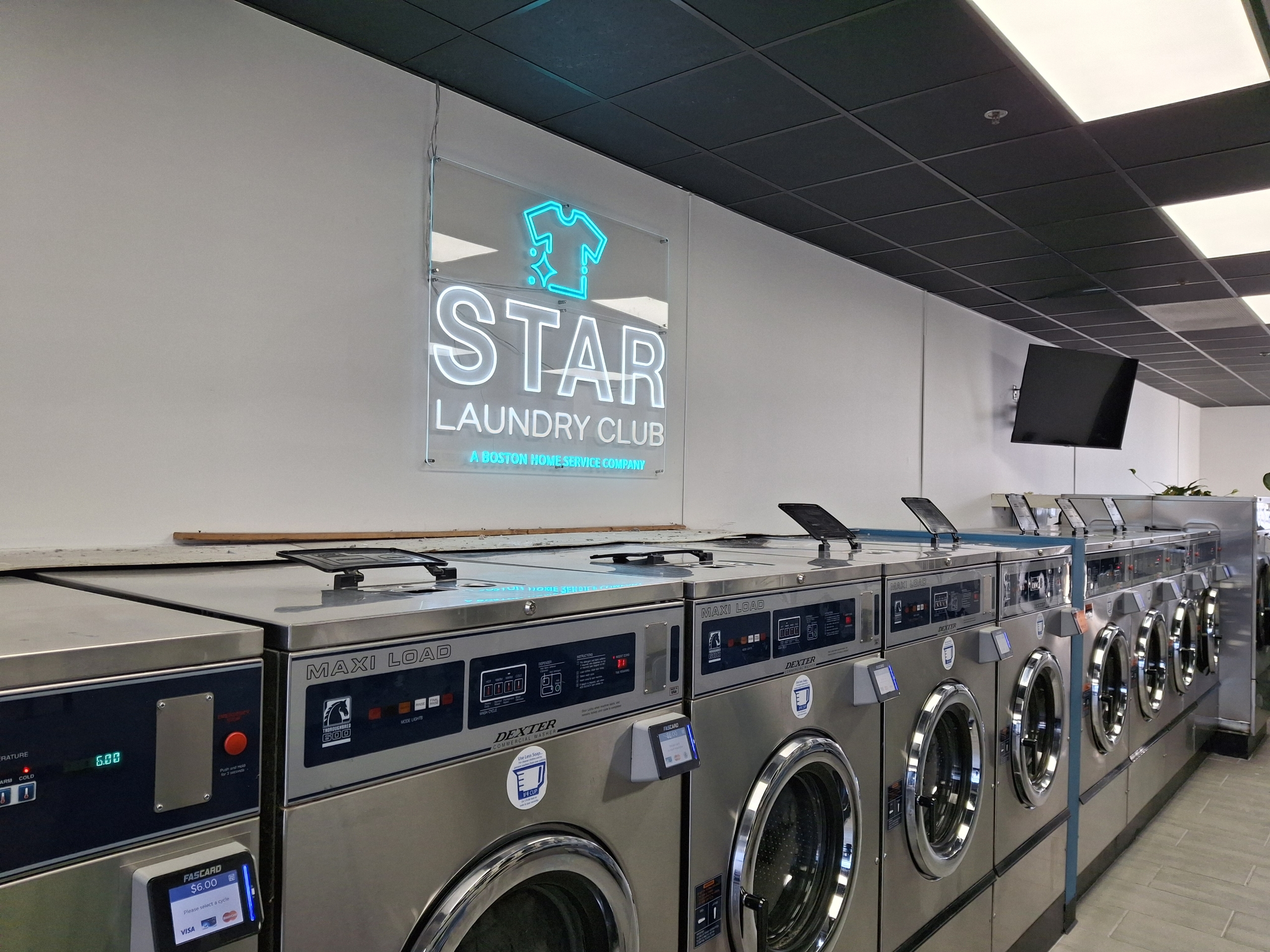 Convenient same day laundry service