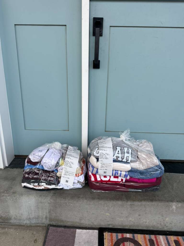 Convenient wash dry fold drop off service at Star Laundry Club