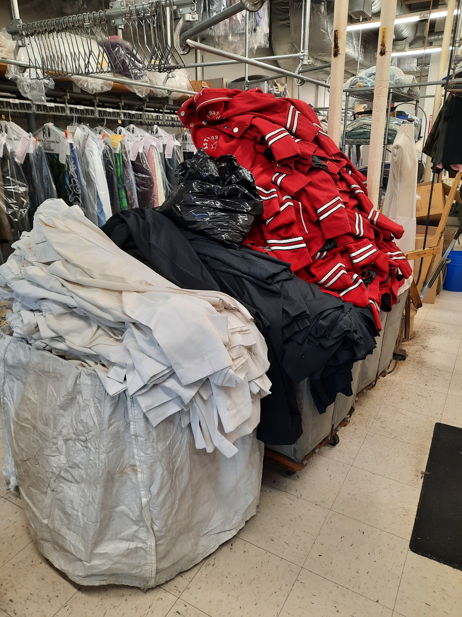 Same day laundry service near 01852 Massachusetts