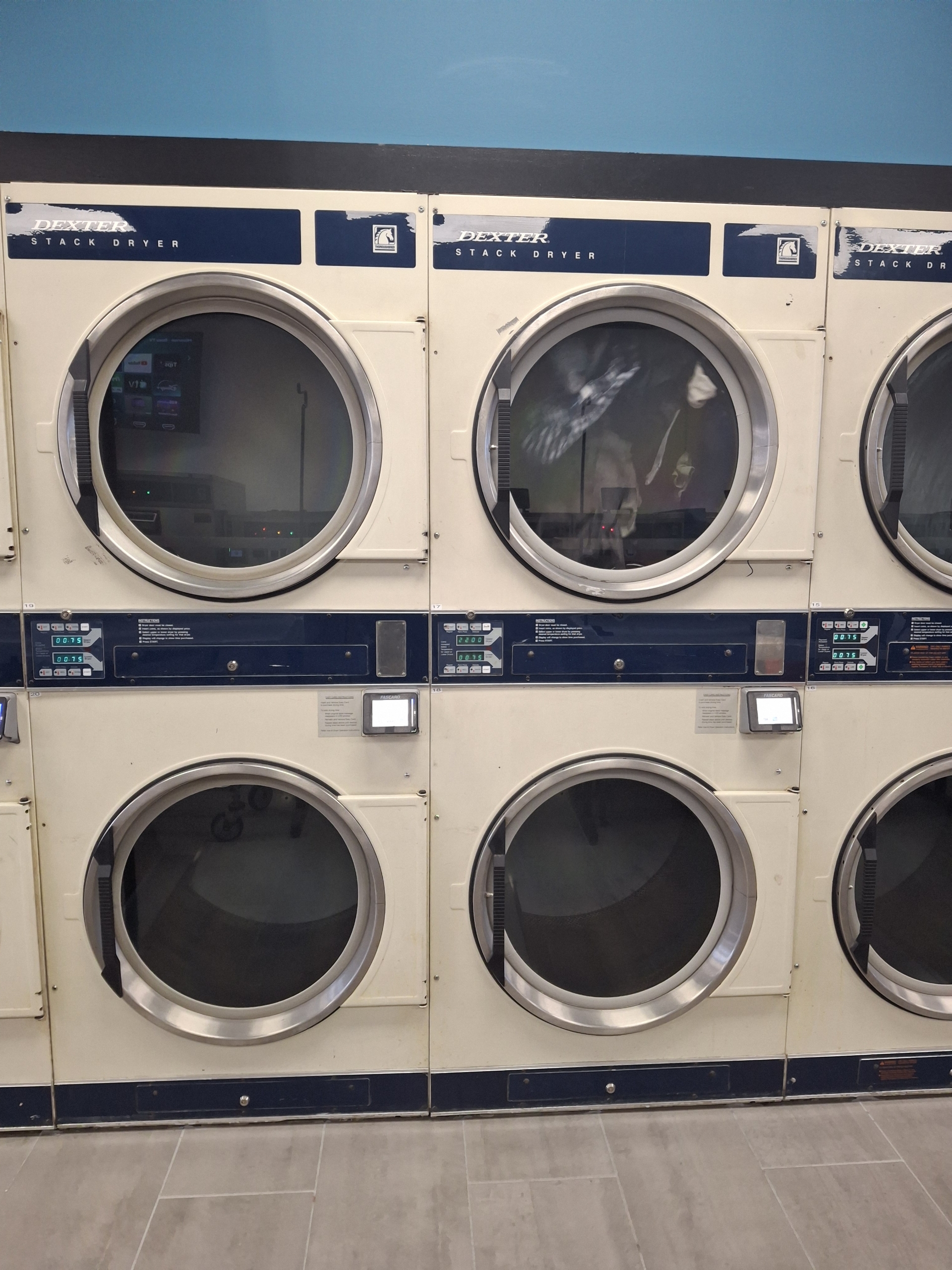 Same day laundry service near 03101 New Hampshire
