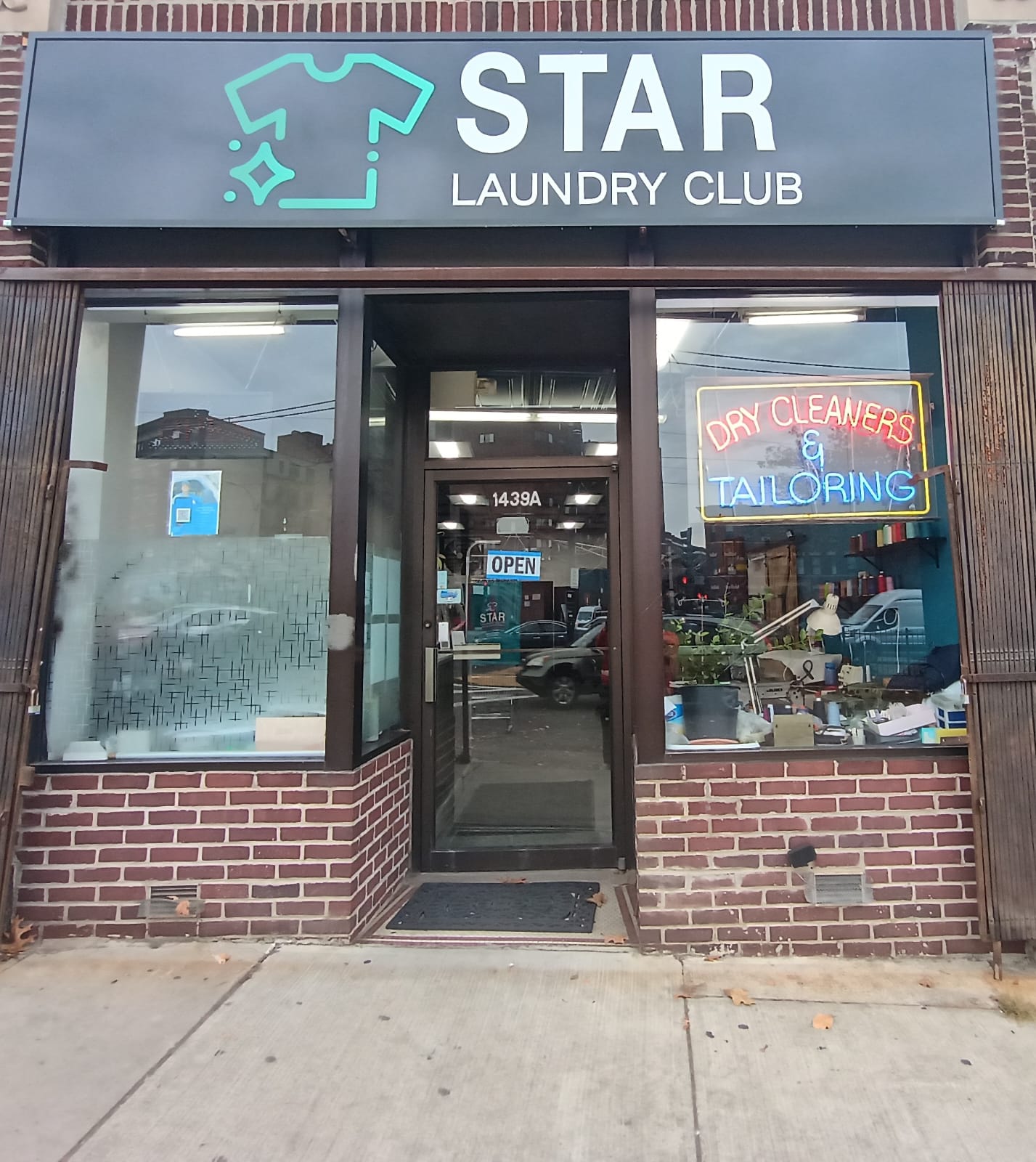 Fresh folded laundry for same day laundry service near Union Square Somerville